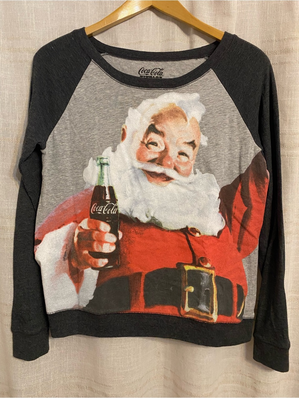 Coca-Cola Vintage Santa Raglan Pullover Sweatshirt Levi Strauss L
